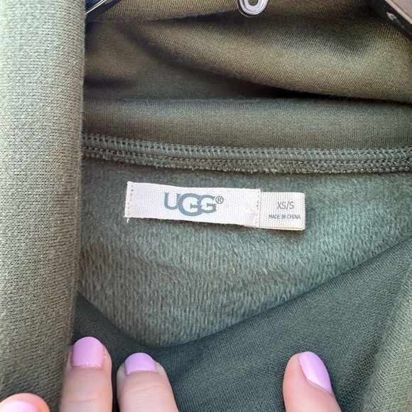 UGG Women's Poncho Funnel Neck Pullover Sweatshirt Green XS/S Partial Sleeve - Picture 3 of 5
